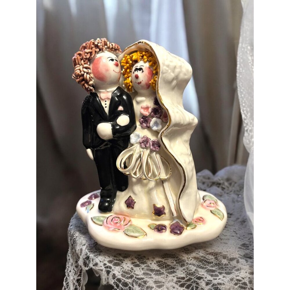 Appletree Design Bride and Groom Cake Topper Figurine Bonnie Lee Roth